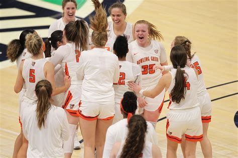 Bowling green women's basketball - The men will have the annual National Invitation Tournament (NIT) while the women have added a new tournament. The Postseason WNIT still exists, but the inaugural Women’s …